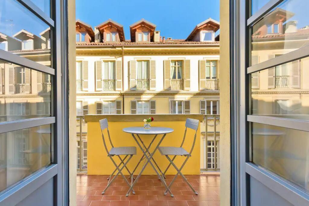 Luxury 2bdr In Apartment *