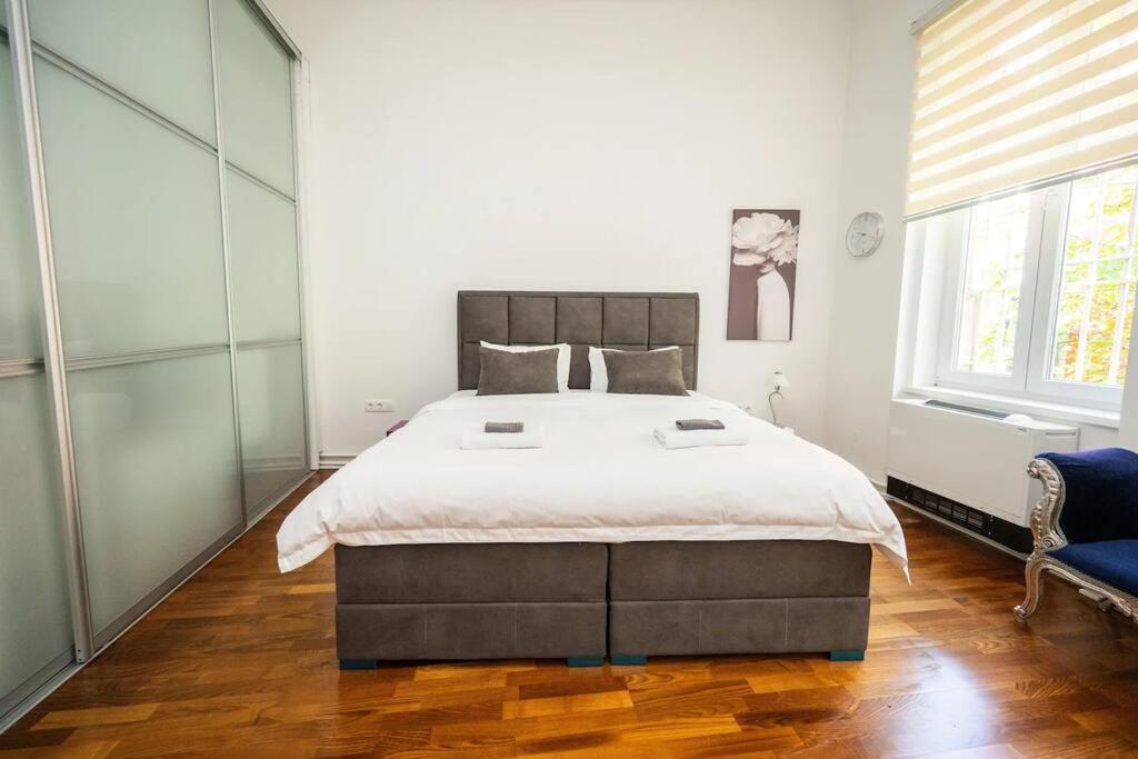 Luxury 2bdr In Apartmán *